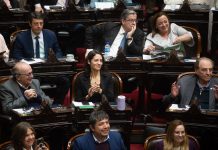 El peronismo intenta contener las versiones de ruptura en Diputados, pero no resuelve sus tensiones internas